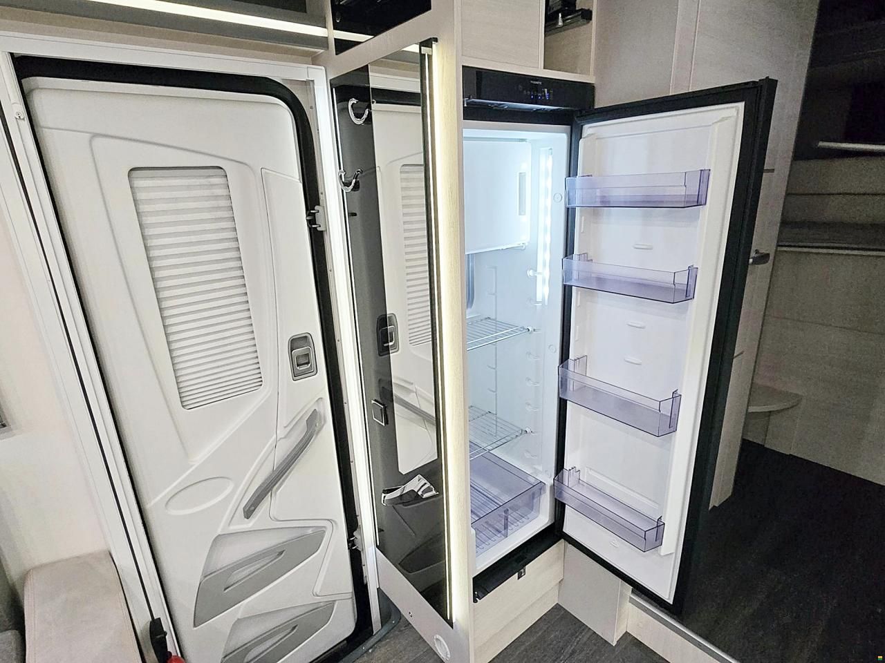 Challenger 380 GRAPHITE EDITION PREMIUM 2.0 AUTOMAT