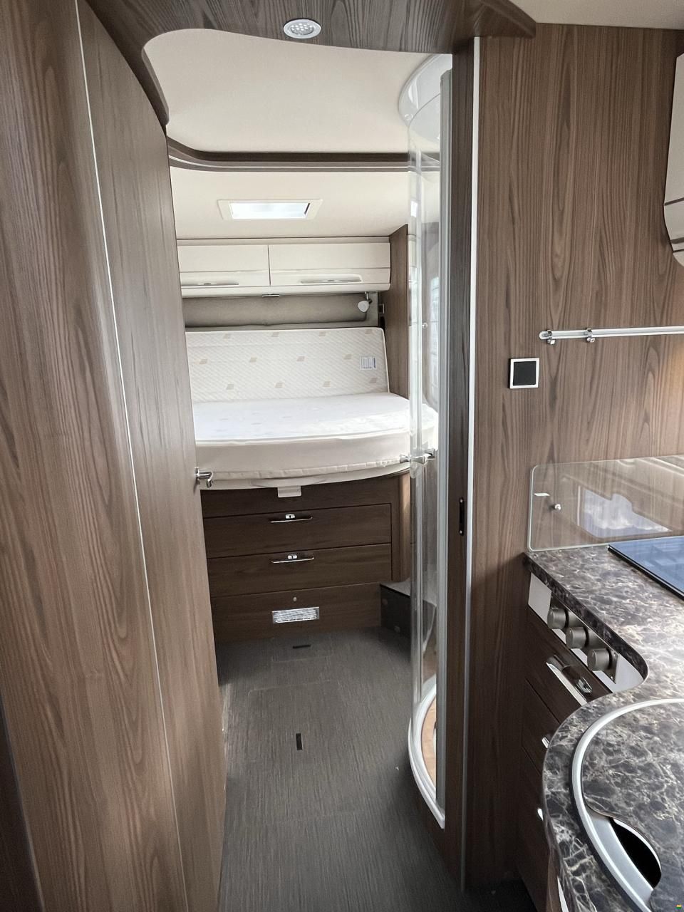 Hymer B708SL