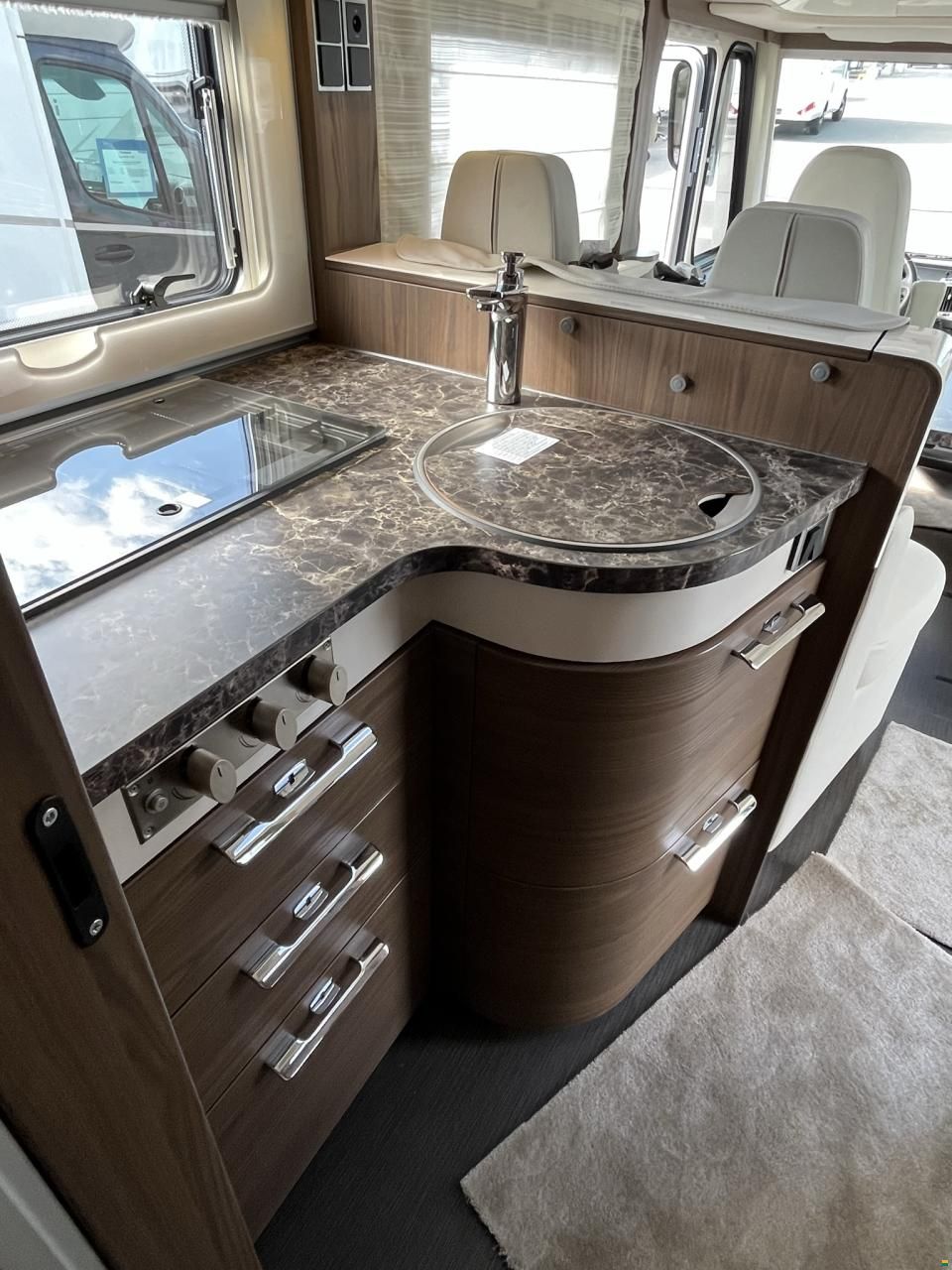 Hymer B708SL