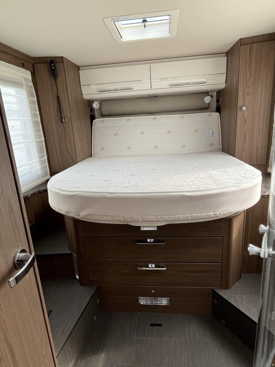 Hymer B708SL