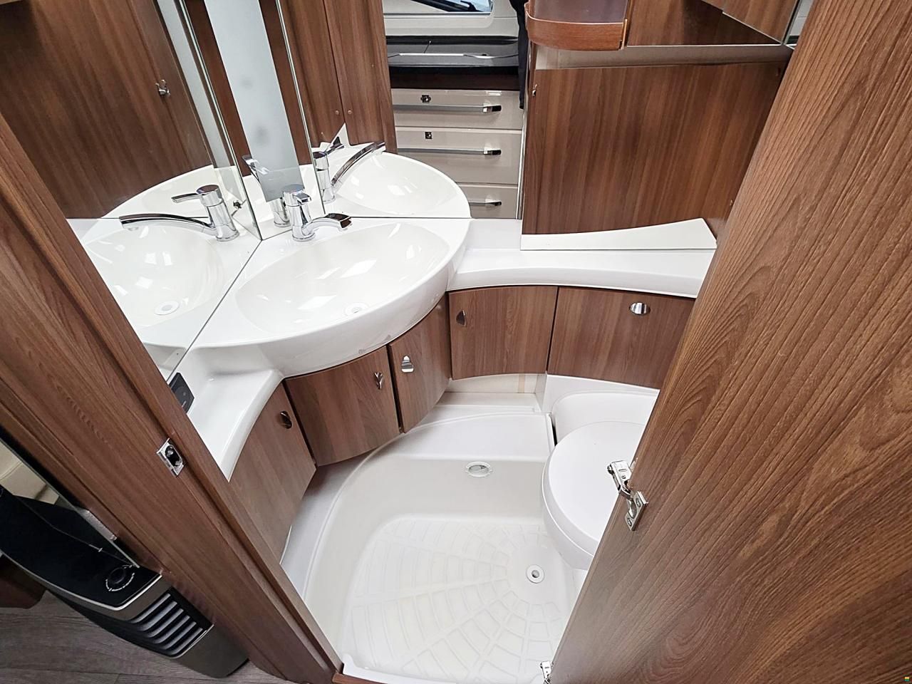 Hobby 495 UL PREMIUM CAMPER