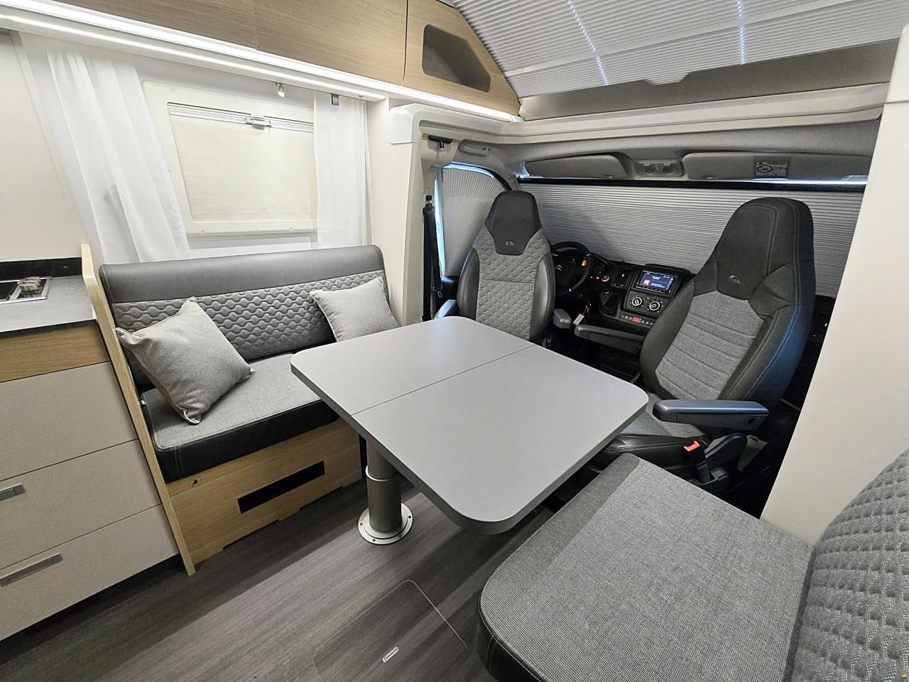 Adria Coral 650 DL AXESS 2.2 HDI