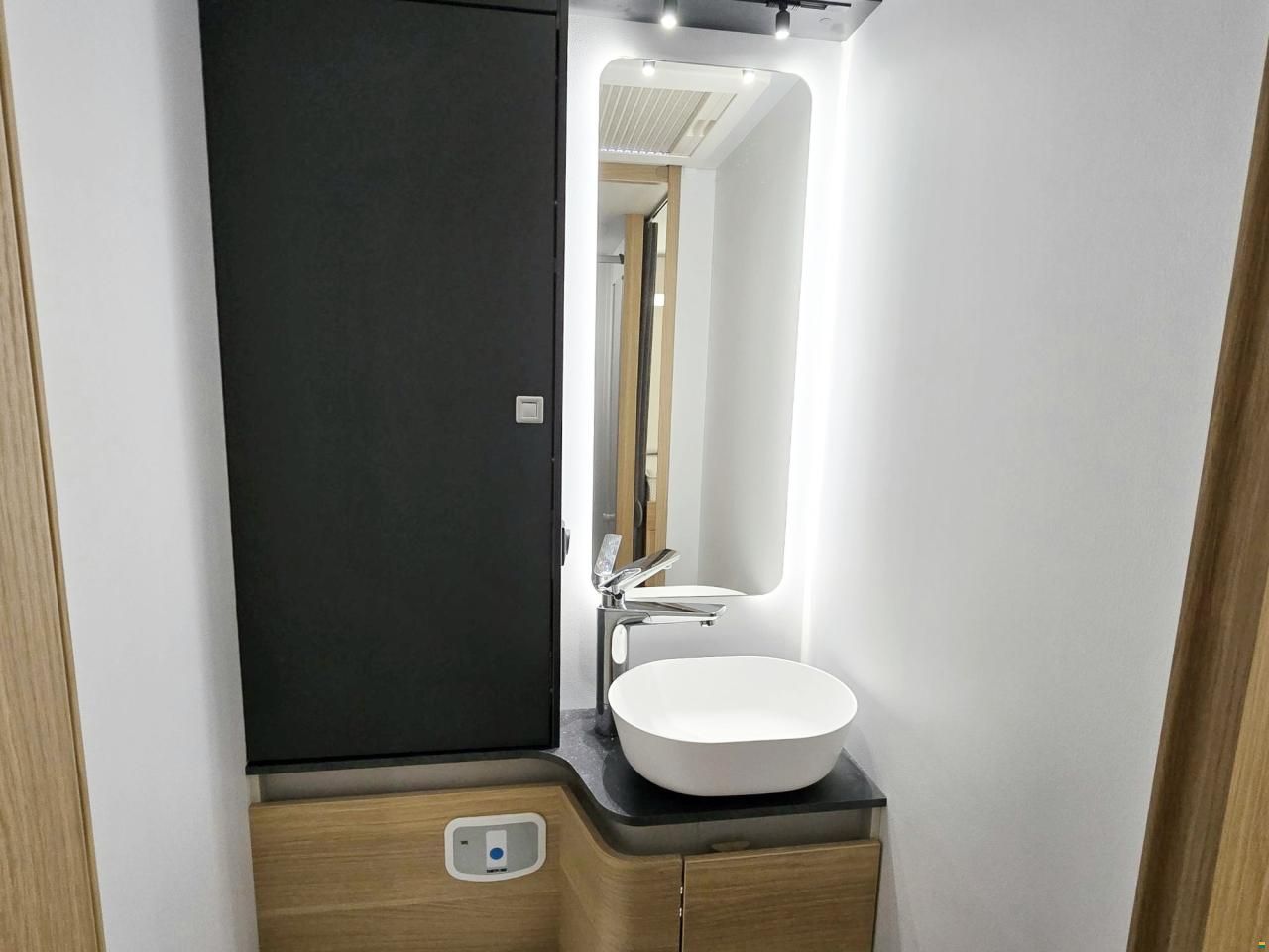 Adria Coral 650 DL AXESS 2.2 HDI