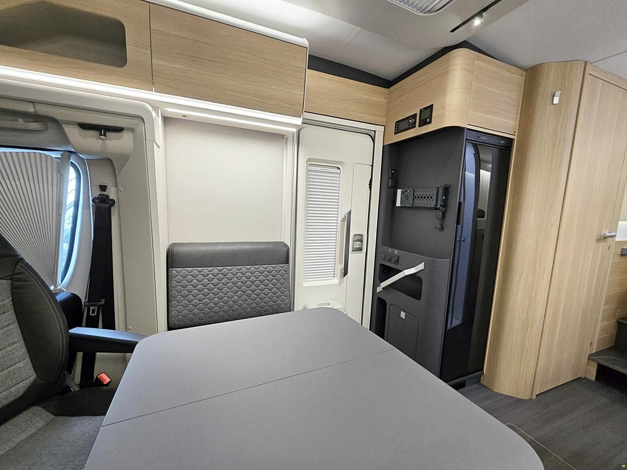 Adria Coral 650 DL AXESS 2.2 HDI