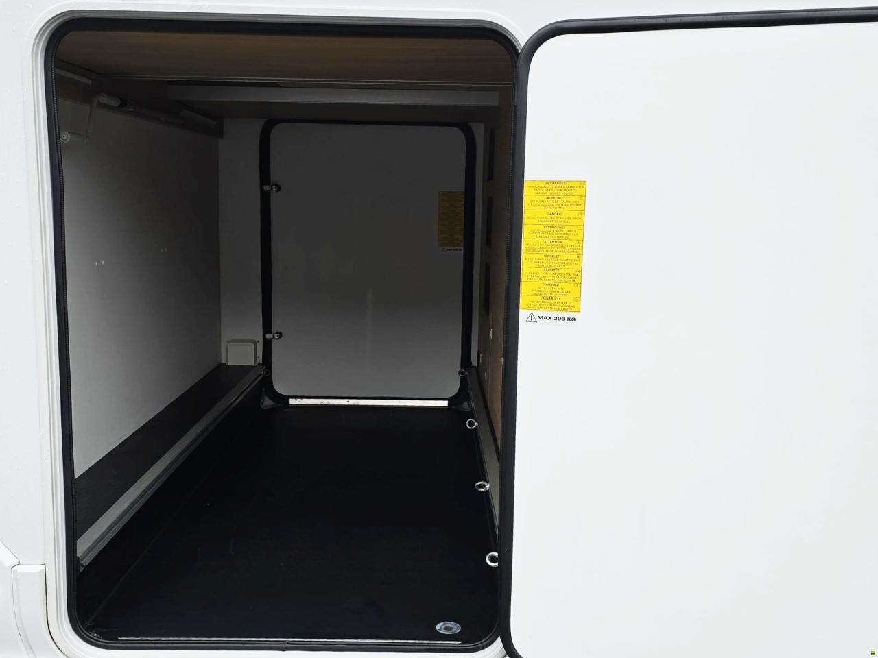 Adria Coral 650 DL AXESS 2.2 HDI