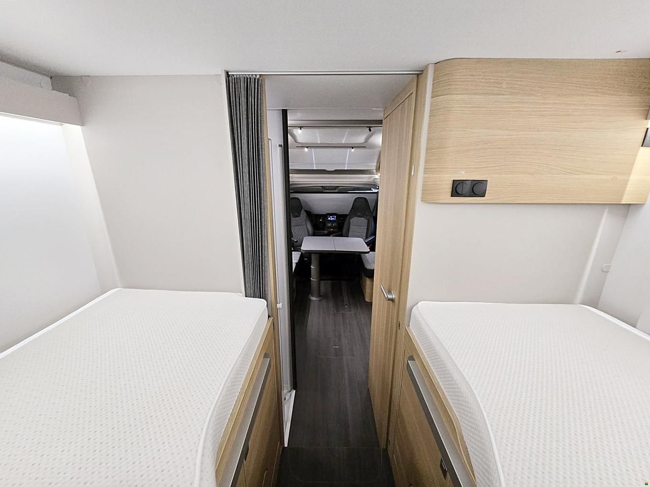 Adria Coral 650 DL AXESS 2.2 HDI