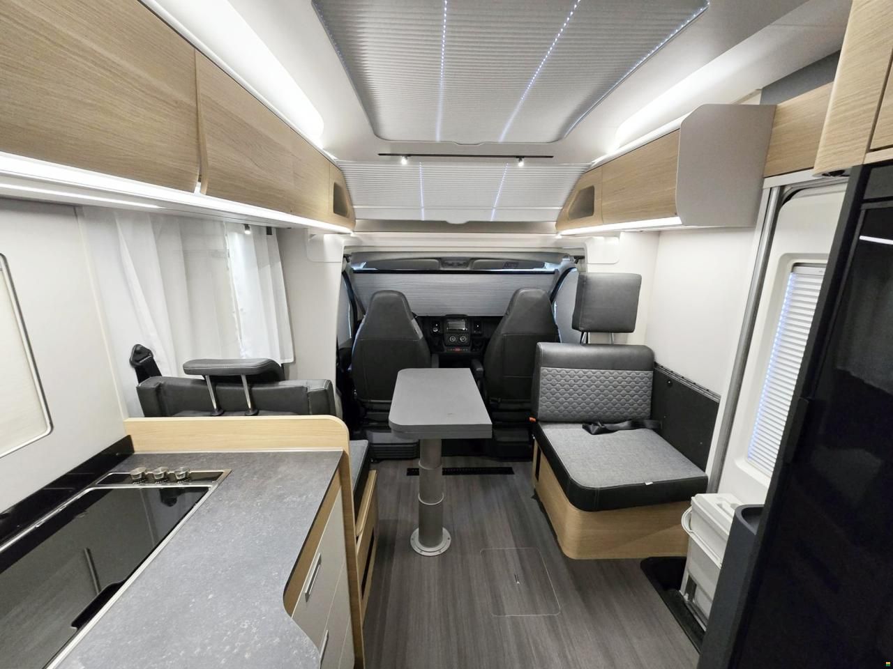 Adria Coral 650 DL AXESS 2.2 HDI