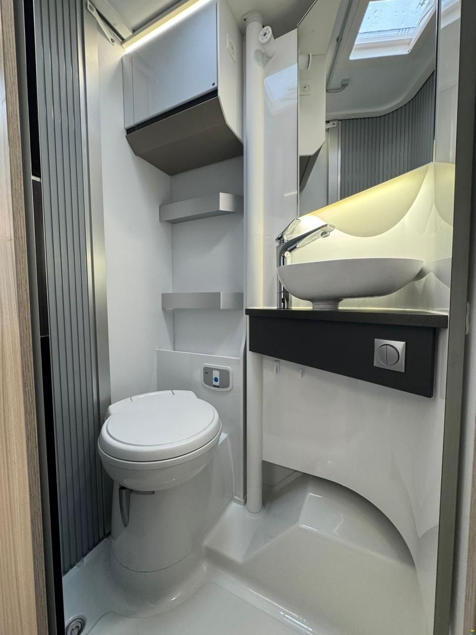 Adria Compact Plus DL