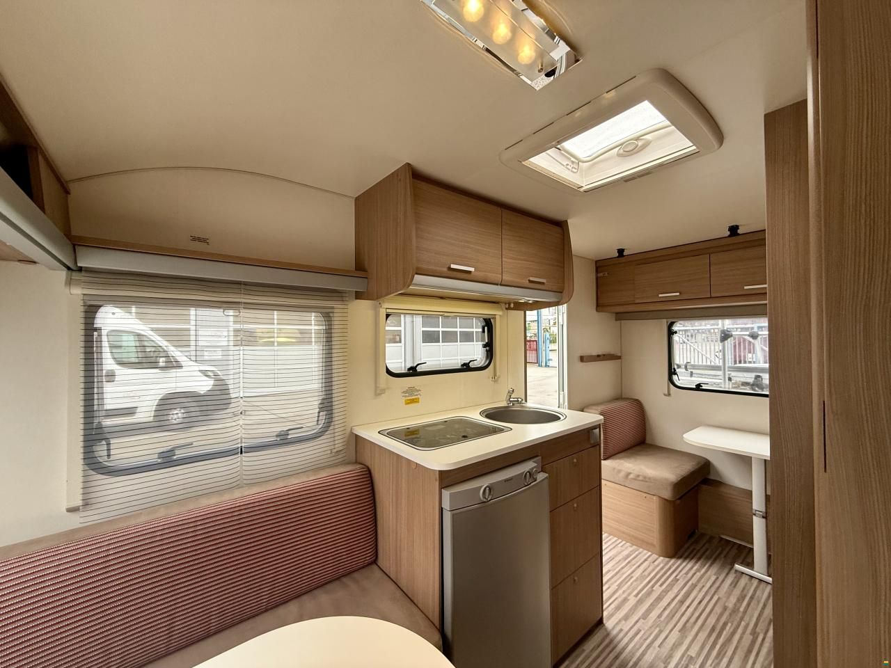 Adria Aviva Lite 370DD