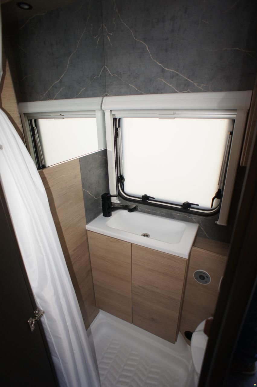 Weinsberg CaraOne 390 PUH