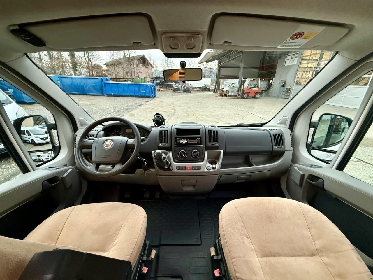 Hymer Car 322 - Compact