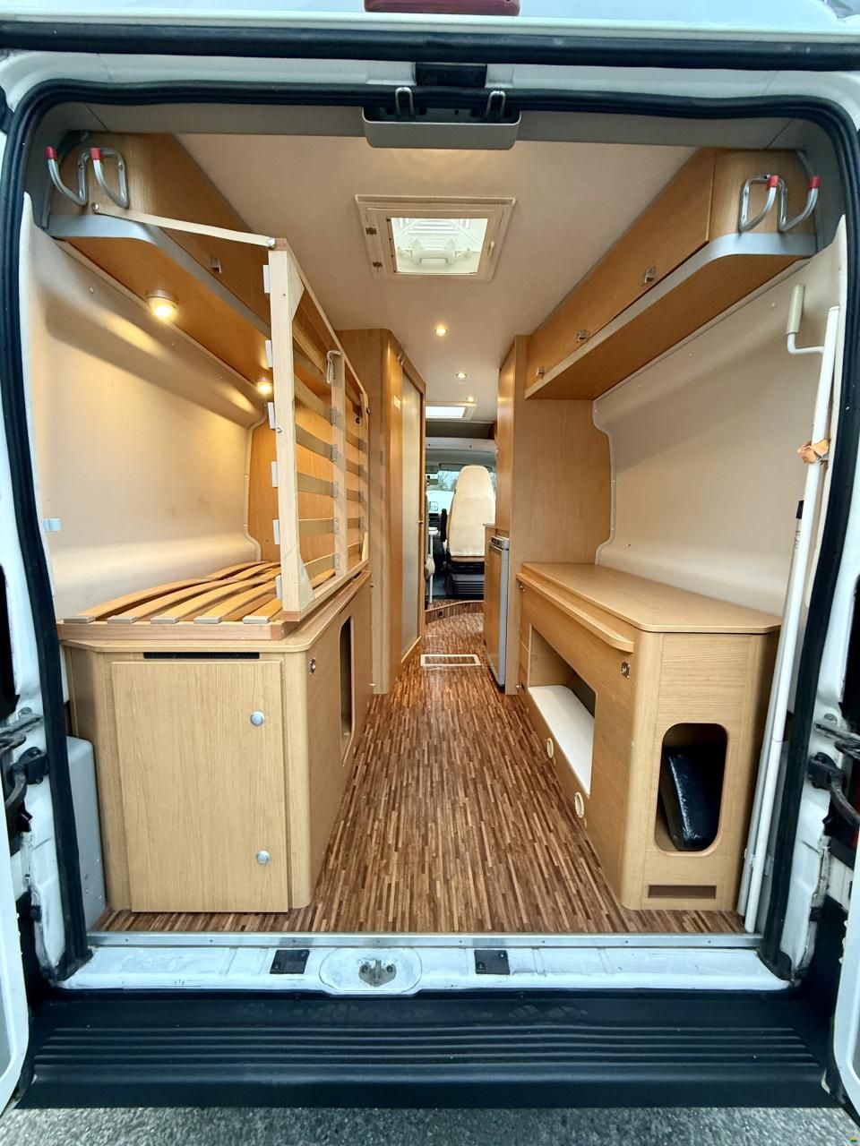 Hymer Car 322 - Compact
