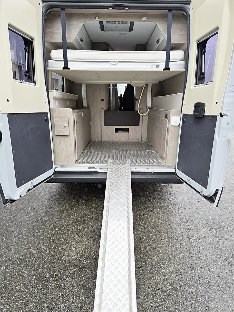 Chausson V 690 PREMIUM ROAD LINE 2.3 9G-AUTOMATIK