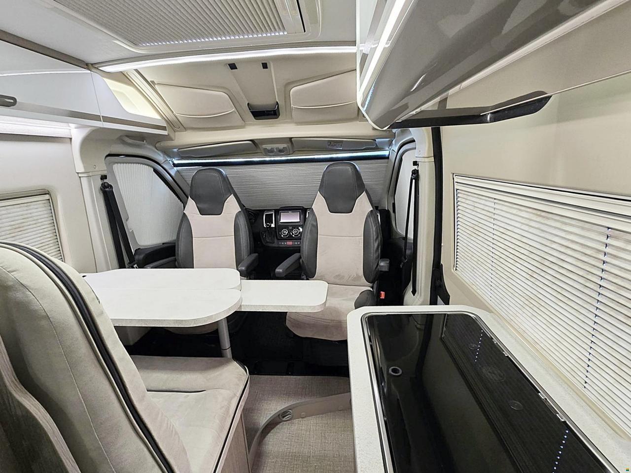 Chausson V 690 PREMIUM ROAD LINE 2.3 9G-AUTOMATIK