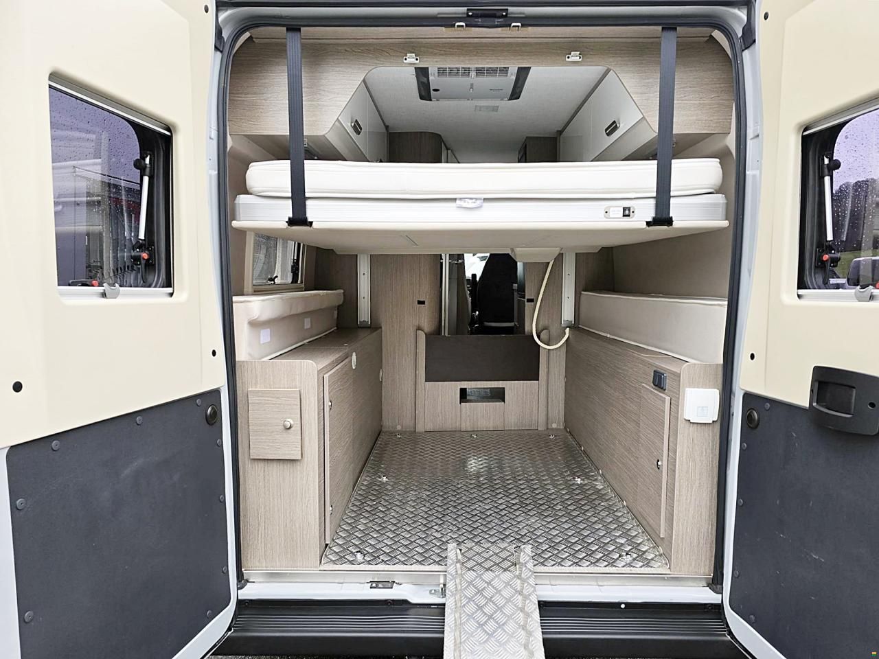 Chausson V 690 PREMIUM ROAD LINE 2.3 9G-AUTOMATIK