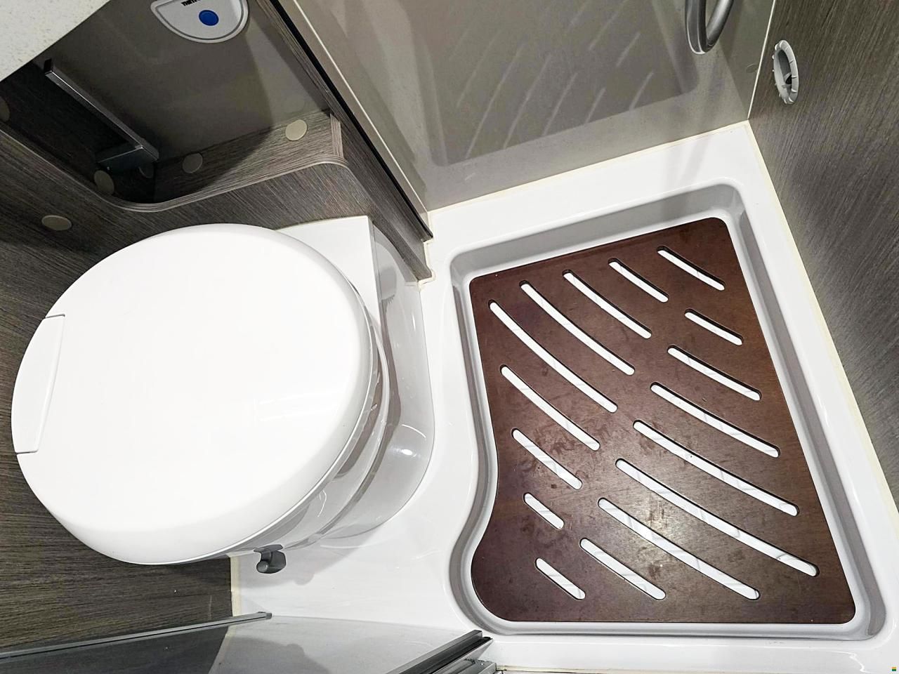 Chausson V 690 PREMIUM ROAD LINE 2.3 9G-AUTOMATIK