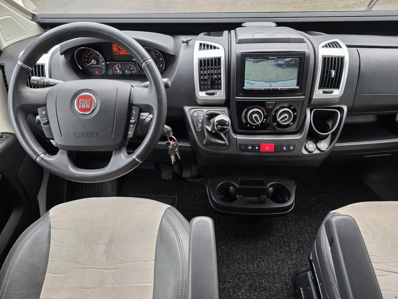 Chausson V 690 PREMIUM ROAD LINE 2.3 9G-AUTOMATIK