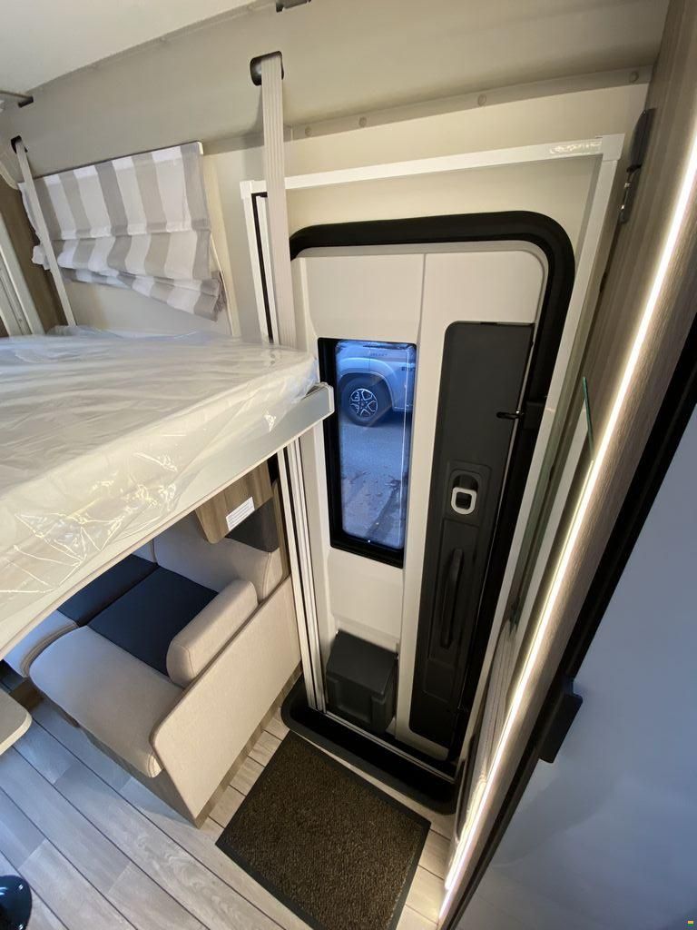 Roller Team Kronos 287TL, Ford Transit 165PS Automat