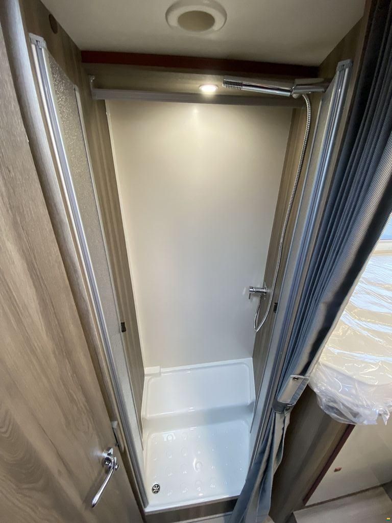 Roller Team Kronos 287TL, Ford Transit 165PS Automat