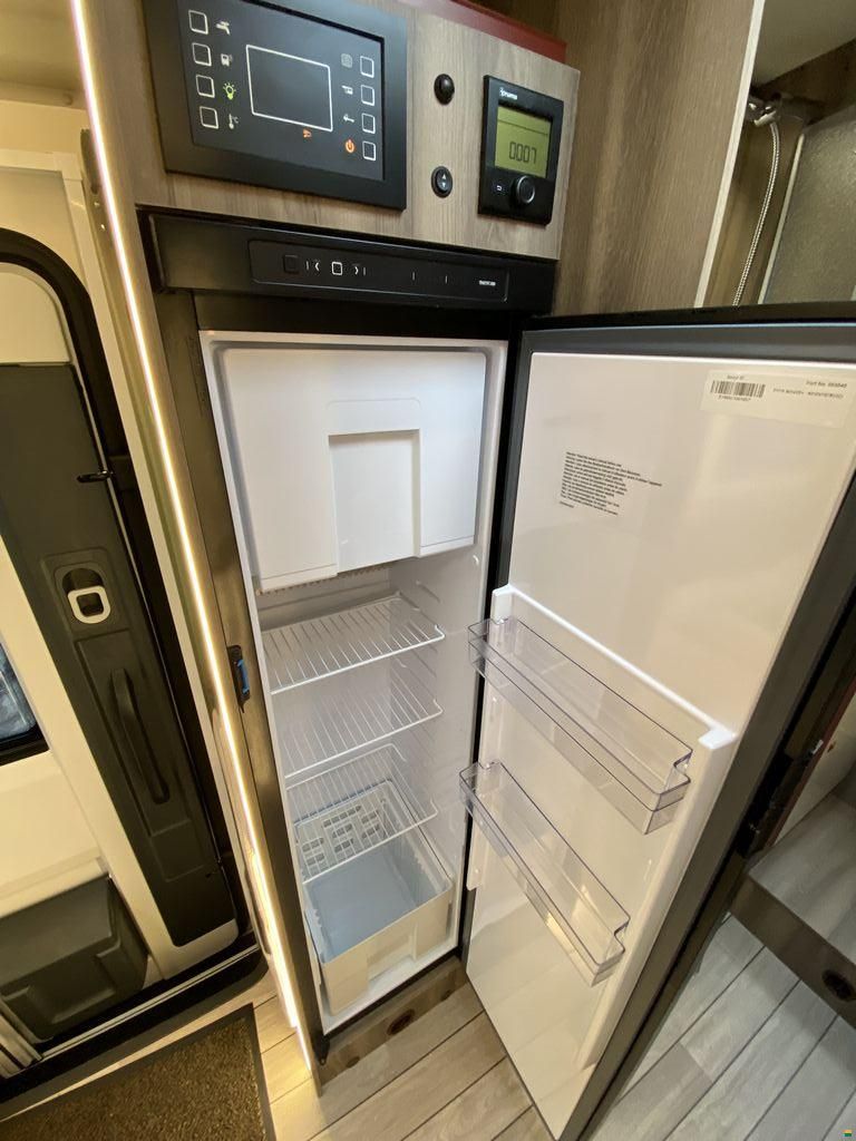 Roller Team Kronos 287TL, Ford Transit 165PS Automat