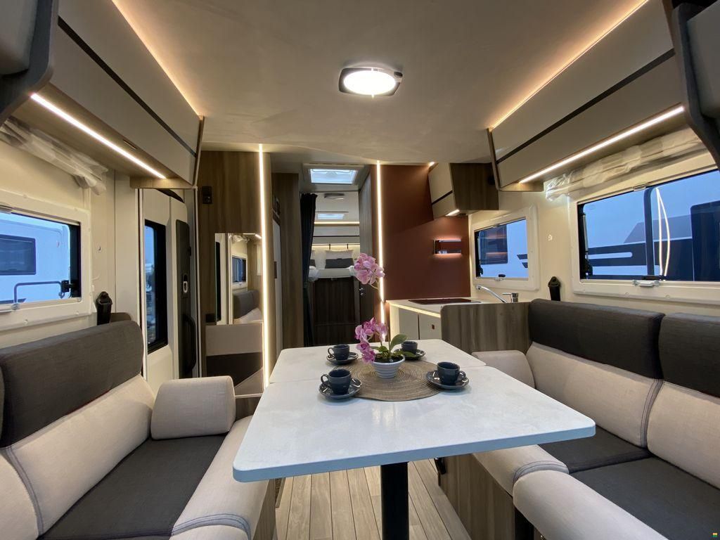 Roller Team Kronos 287TL, Ford Transit 165PS Automat