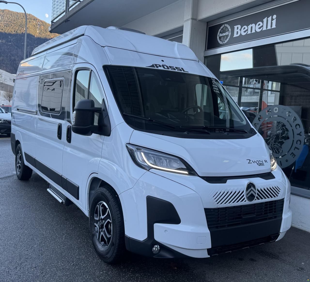 Pössl 2WIN R Plus 600 *Aufstelldach*