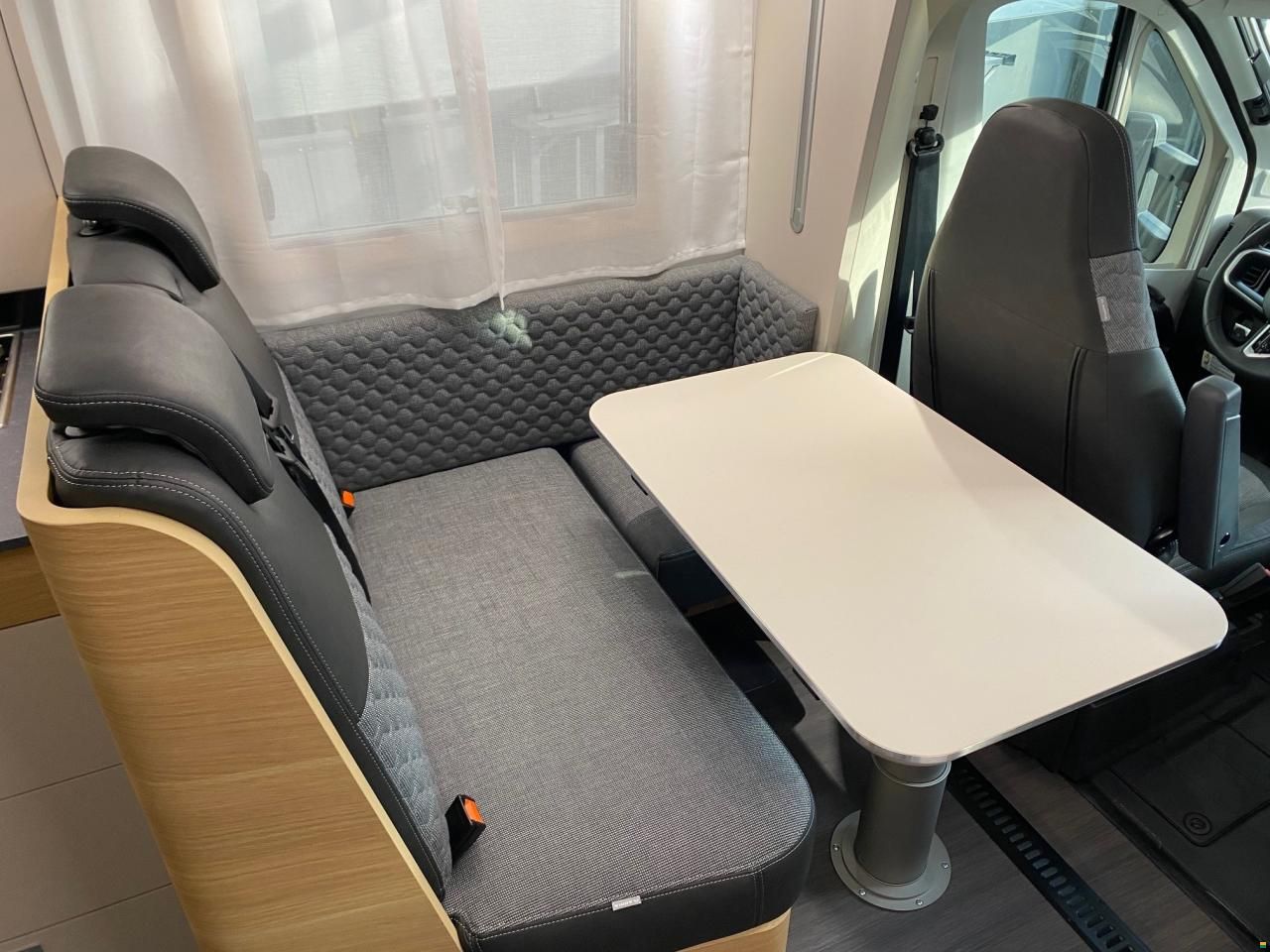 Adria MATRIX AXESS 650 SL