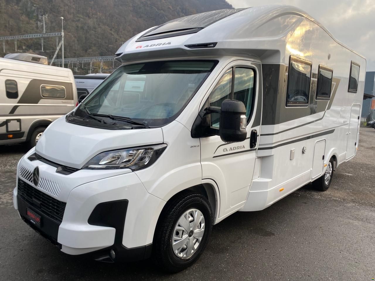 Adria MATRIX AXESS 650 SL