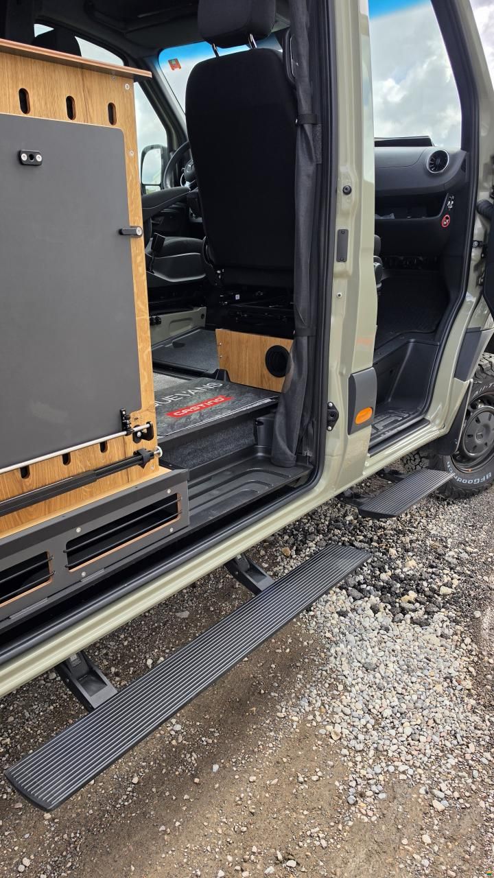 Mercedes Benz Sprinter 907 4x4 319