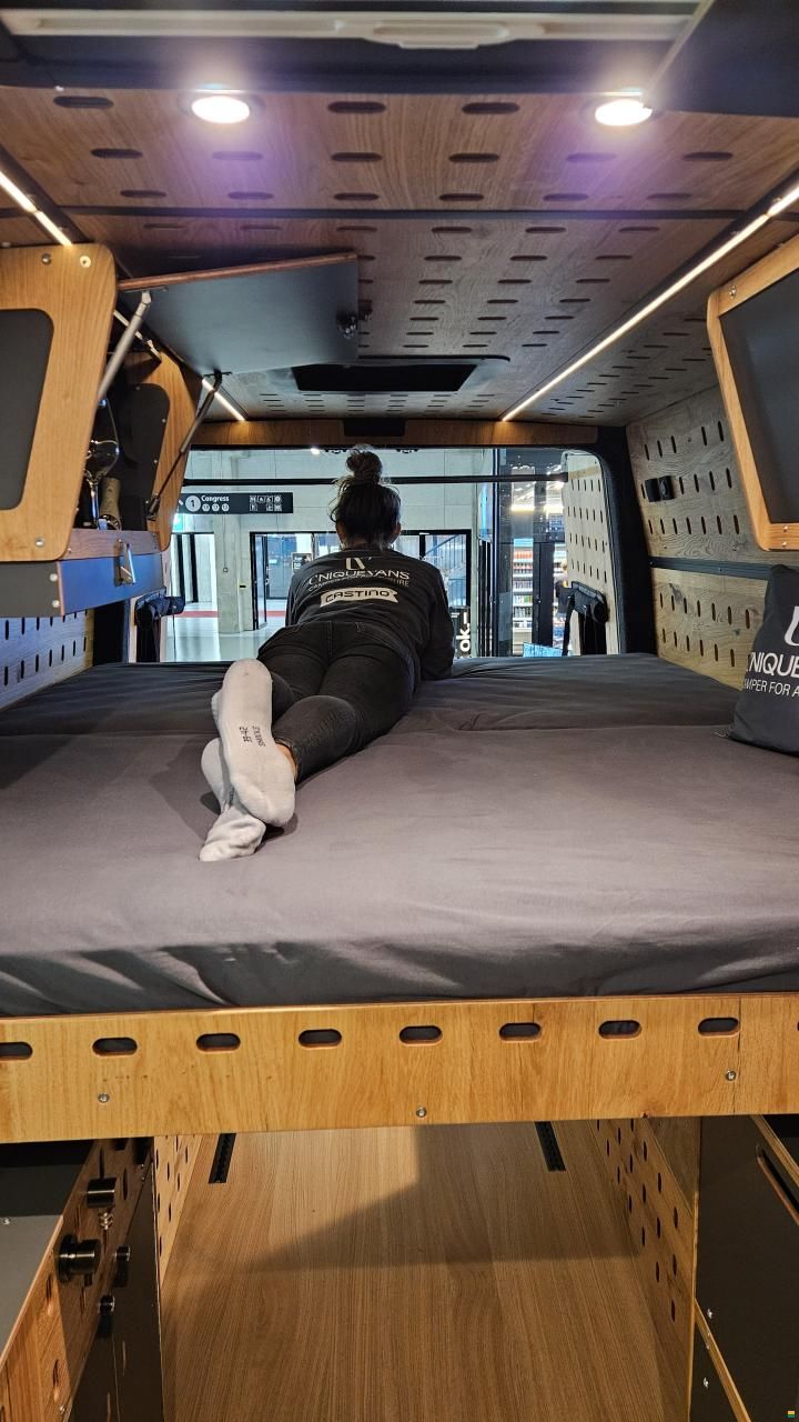 Mercedes Benz Sprinter 907 4x4 319