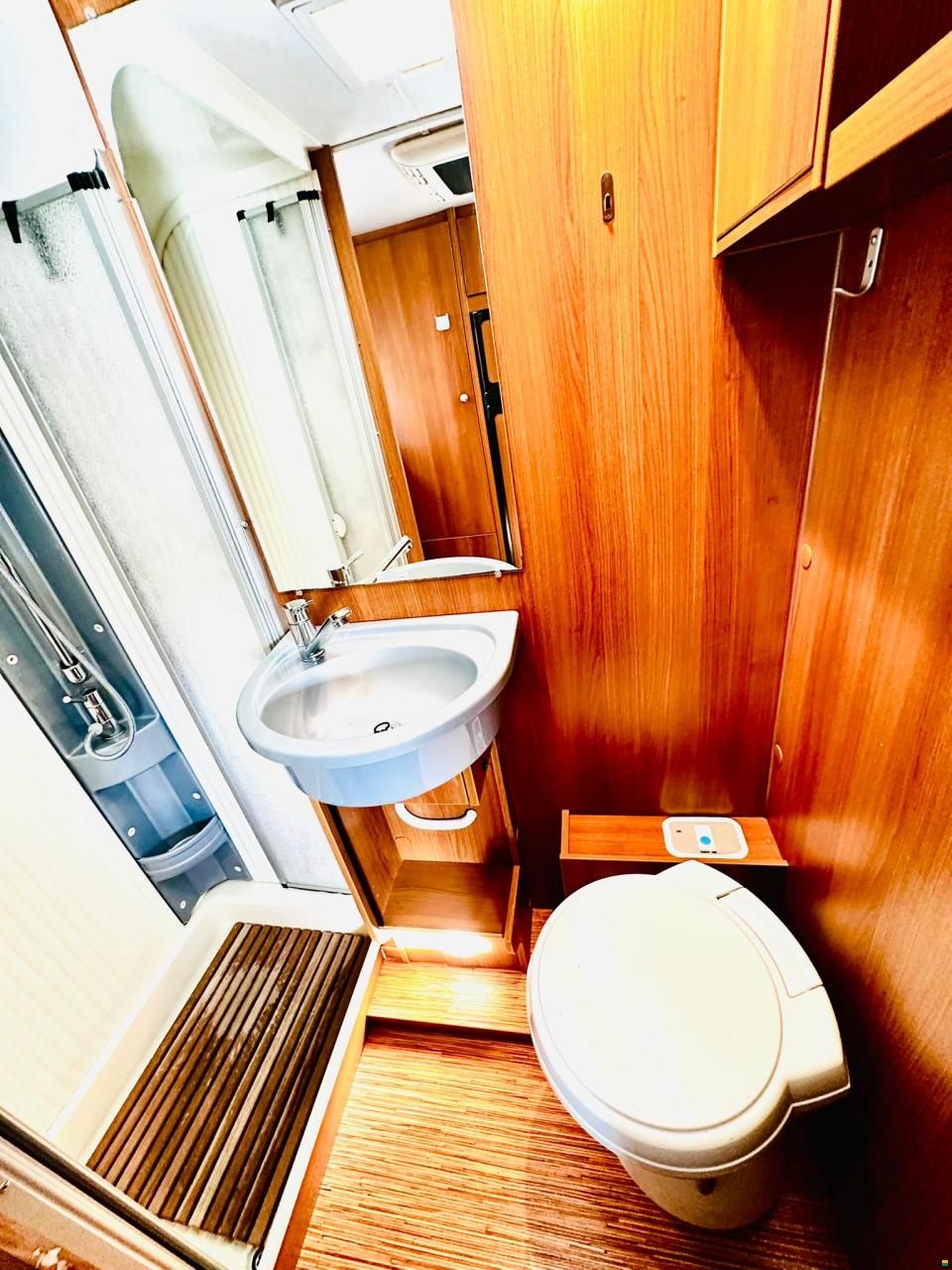 Fiat *CARADO 2.3JTD 130PS RIESEN-HECKGARAGE*