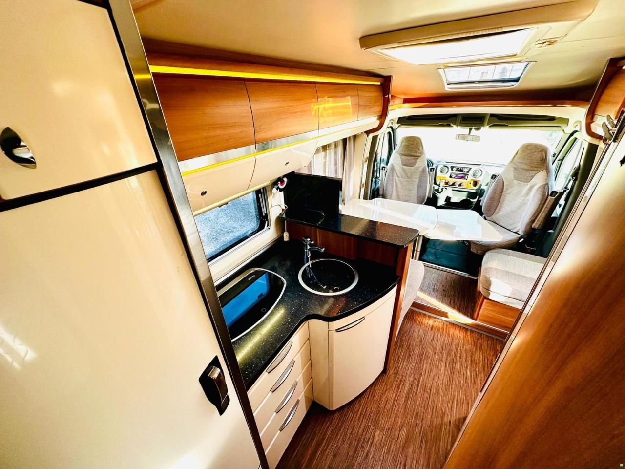 Renault ***FIRST CLASS HOBBY L&Auml;NGSBETT***