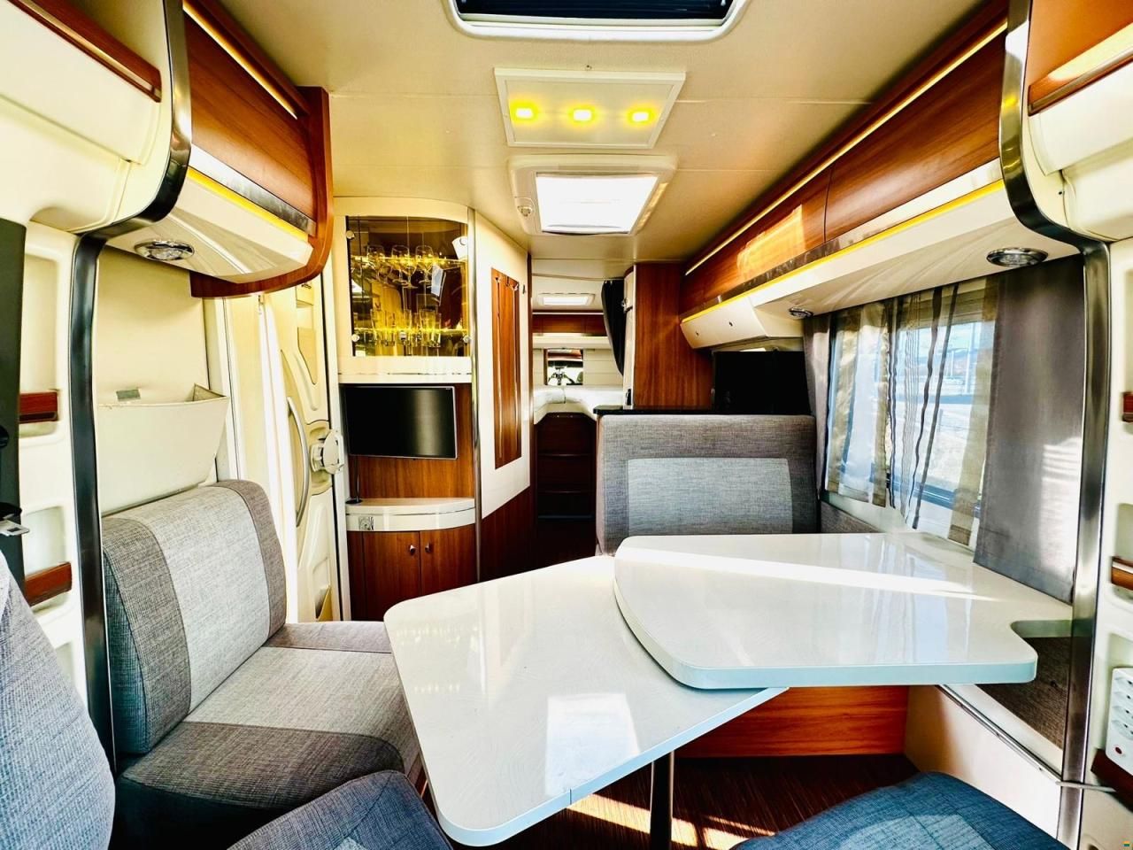 Renault ***FIRST CLASS HOBBY L&Auml;NGSBETT***