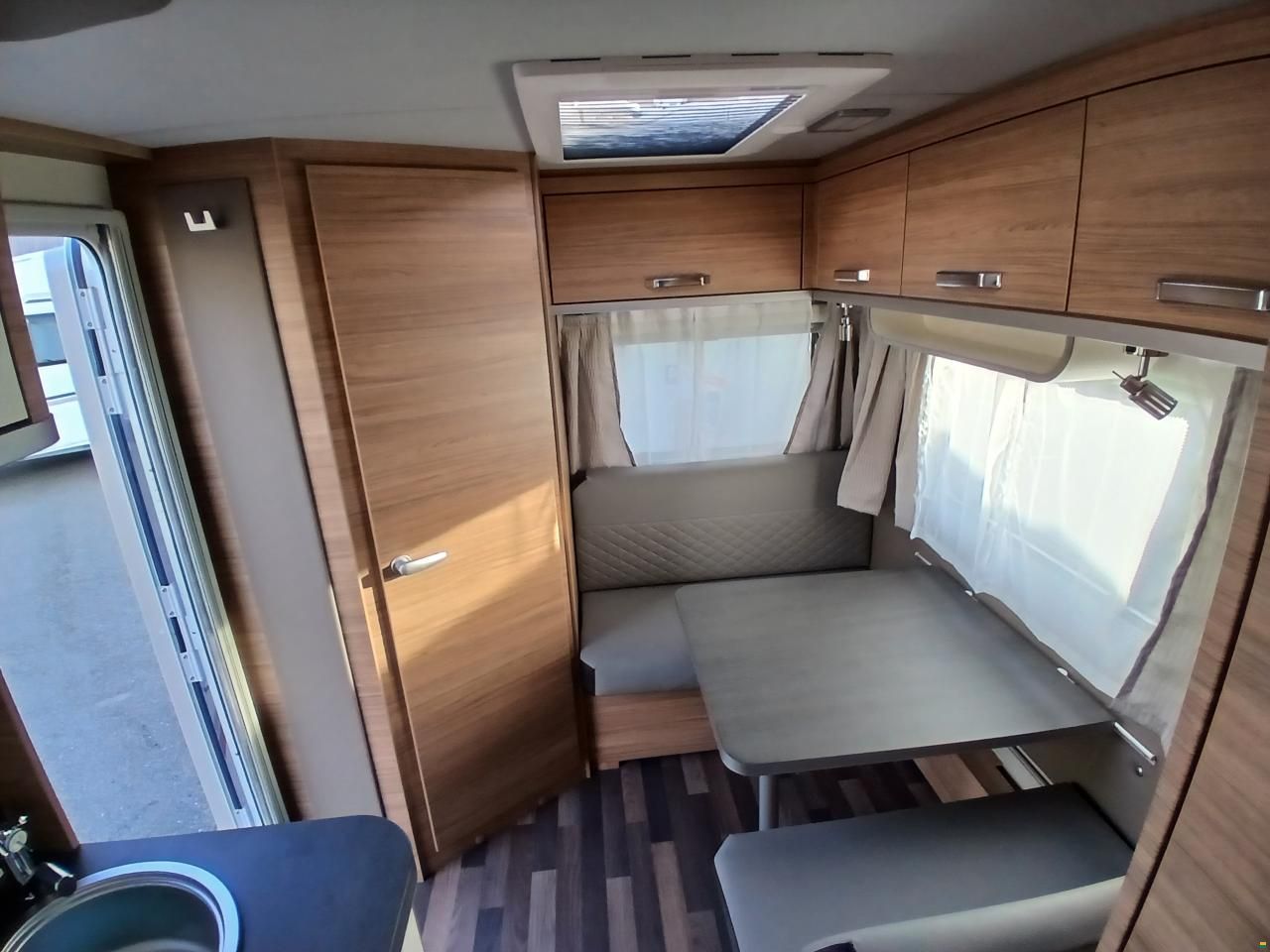 Weinsberg CaraOne 390 Hot Edition