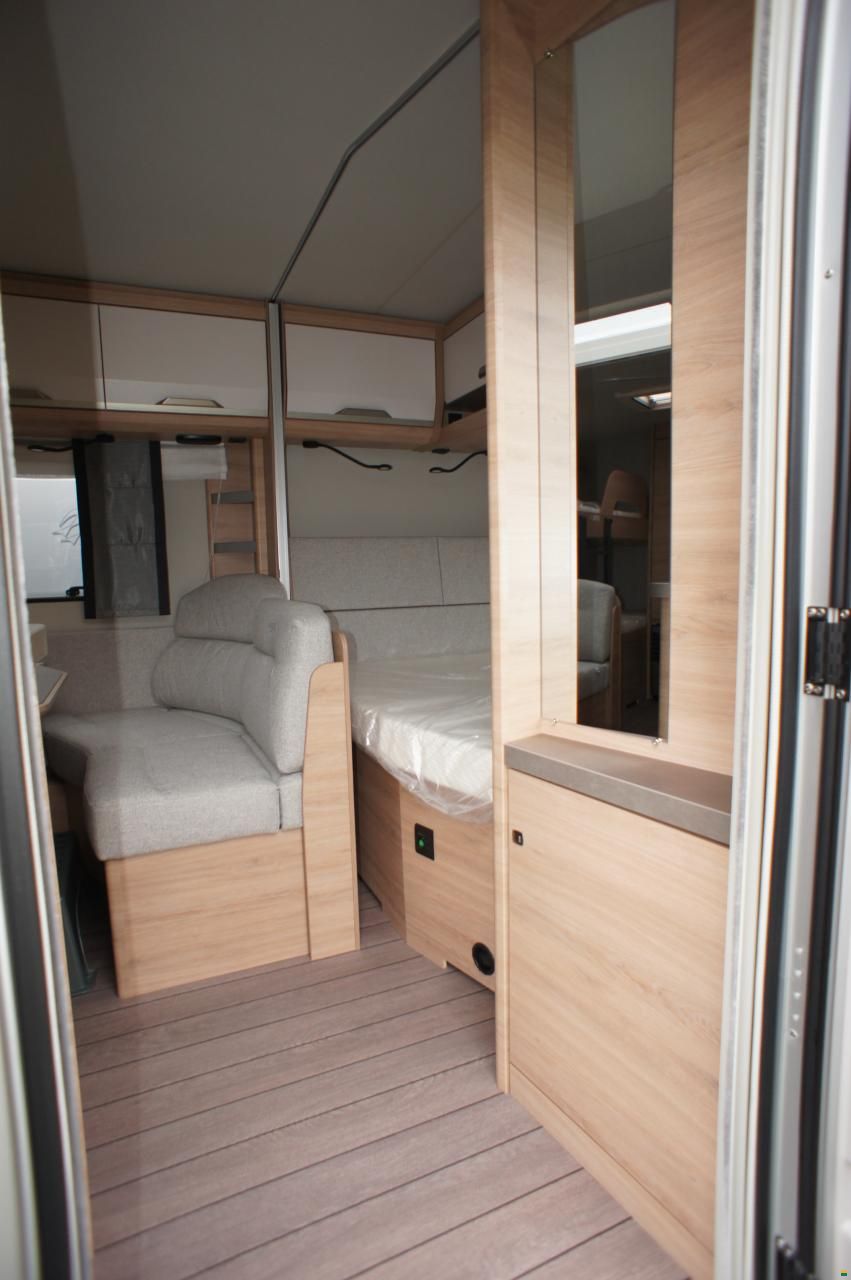 Knaus Südwind 580 QS Black Edition