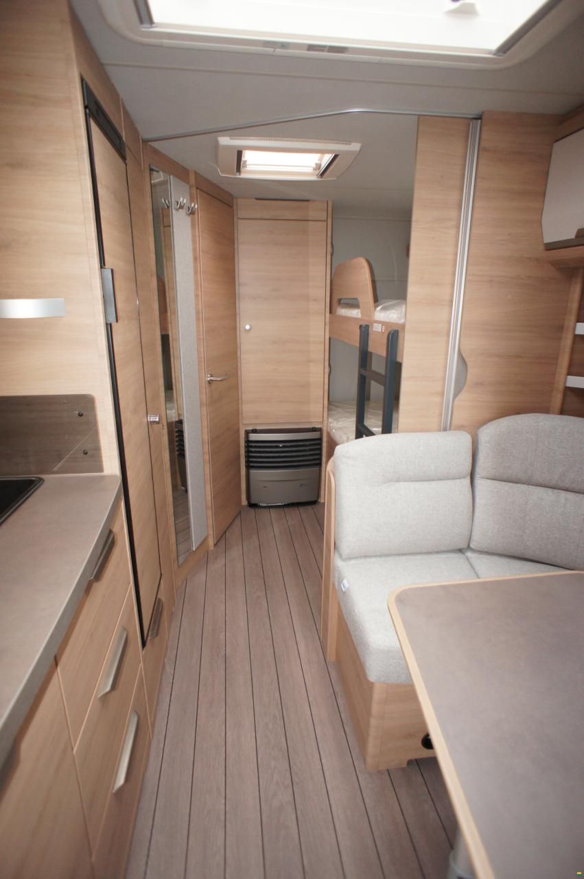 Knaus Südwind 580 QS Black Edition