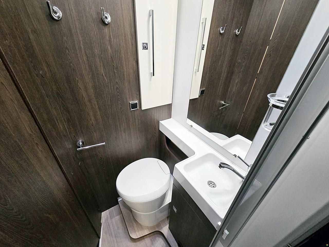 Benimar TESSORO T 483 AUTOMATIK