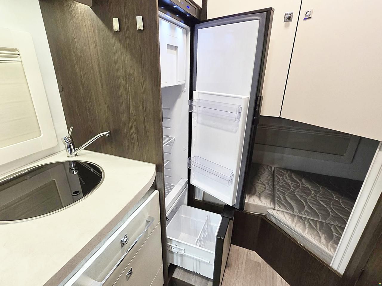 Benimar TESSORO T 483 AUTOMATIK