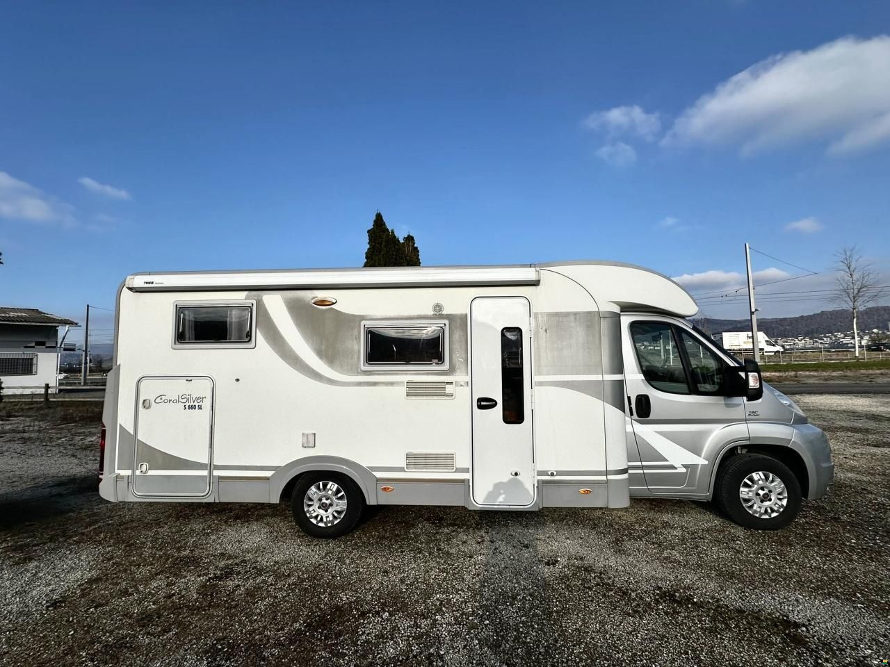 Fiat 2.3JTD 130PS ADRIA 670SL *** LÄNGSBETT*