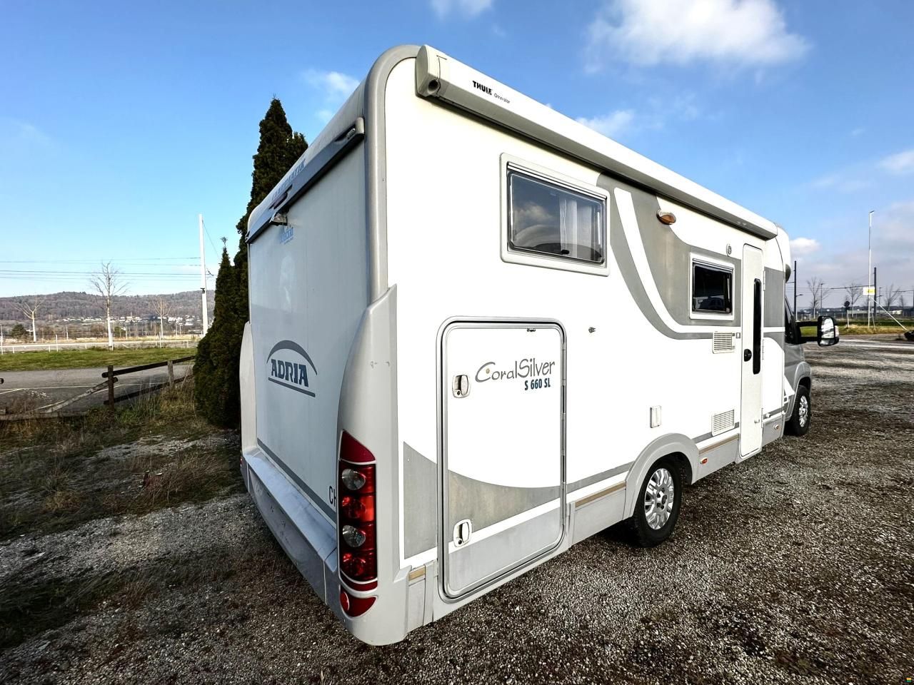 Fiat 2.3JTD 130PS ADRIA 670SL *** LÄNGSBETT*