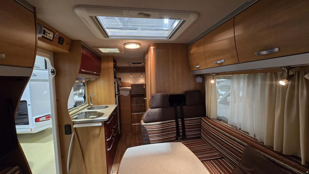 Eura Mobil Terrestra T 700 EB