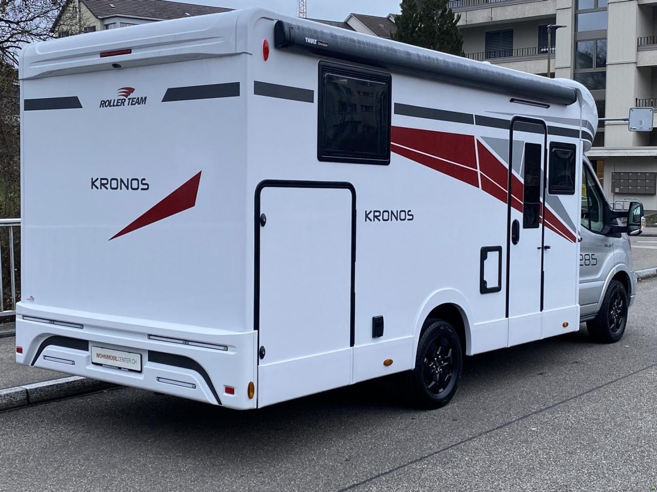 Roller Team Kronos 285 TL, Ford 165PS Automat