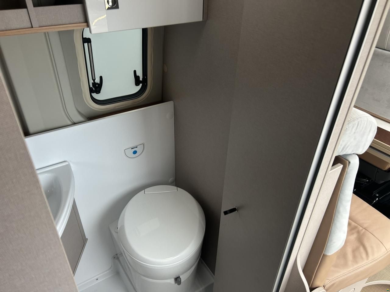 Bürstner Delfin BC 6211