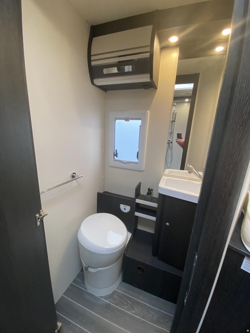 Roller Team Kronos 284 TL, Fiat 2.2MJ 140PS Automat