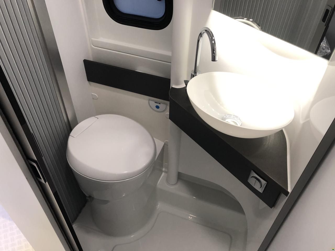 Adria Twin Suprême 640 SGX