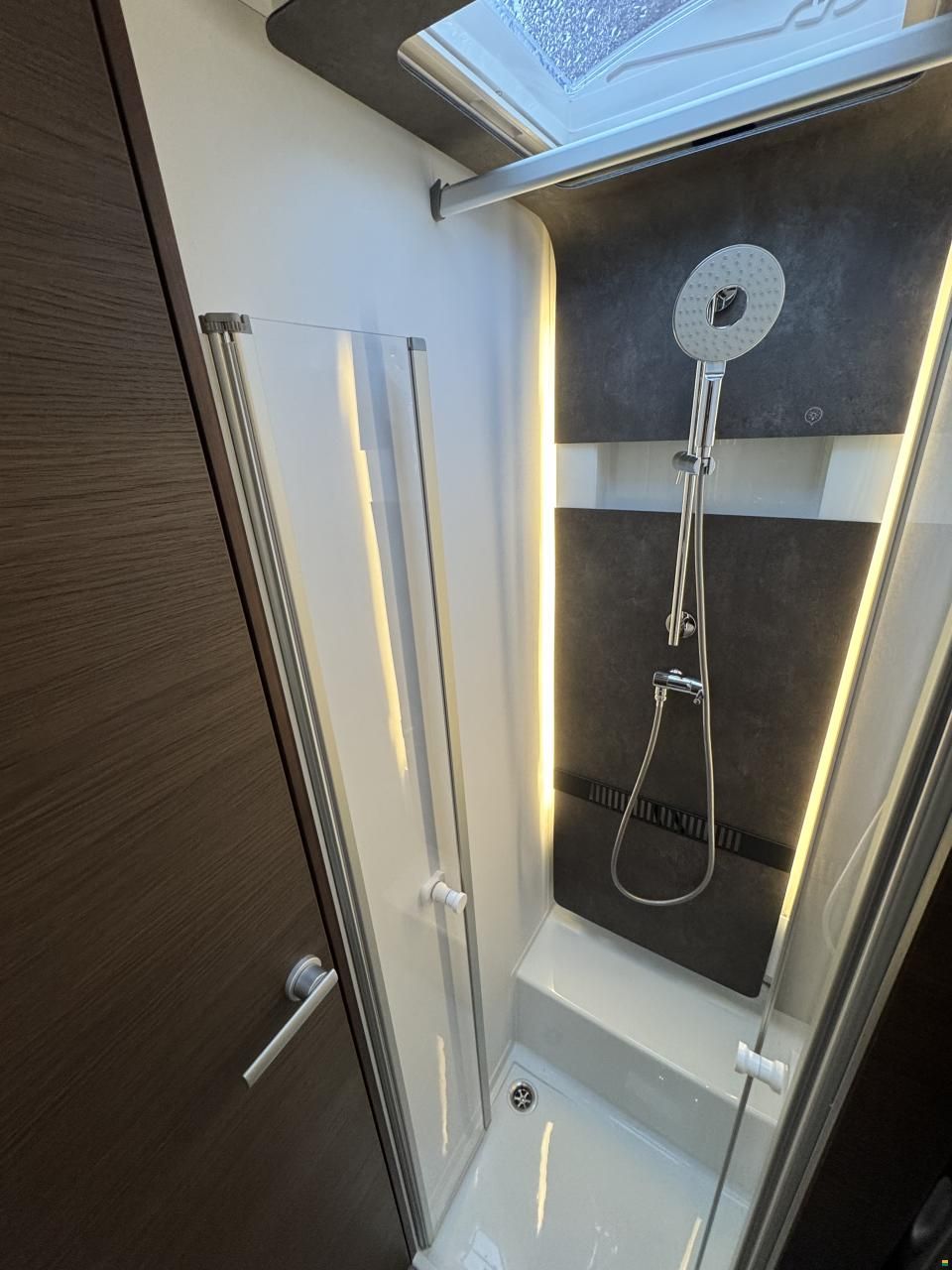 Adria Sonic Supreme 700 DL