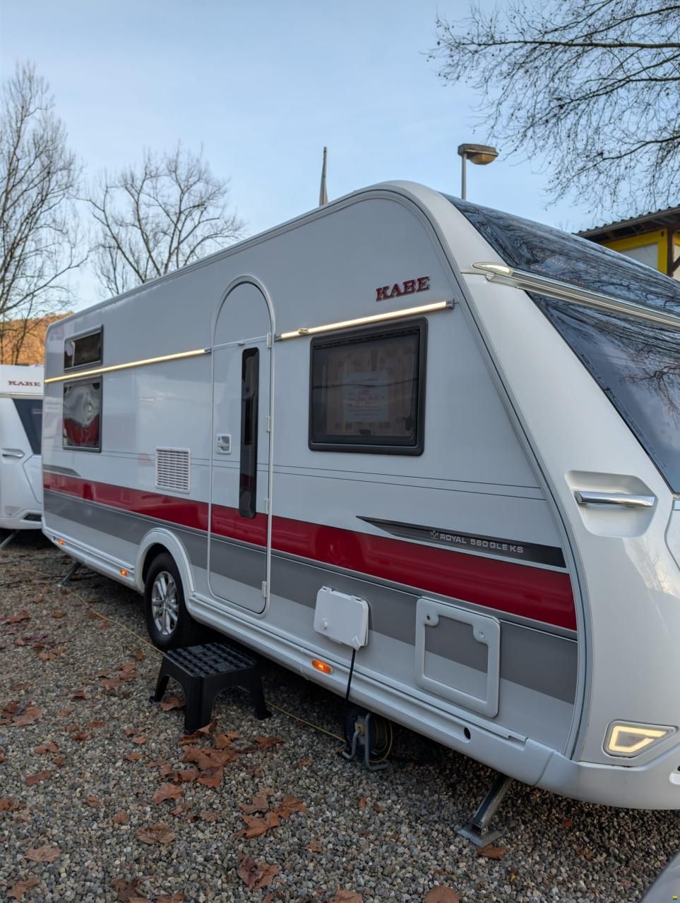 Kabe Royal 560 GLE KS