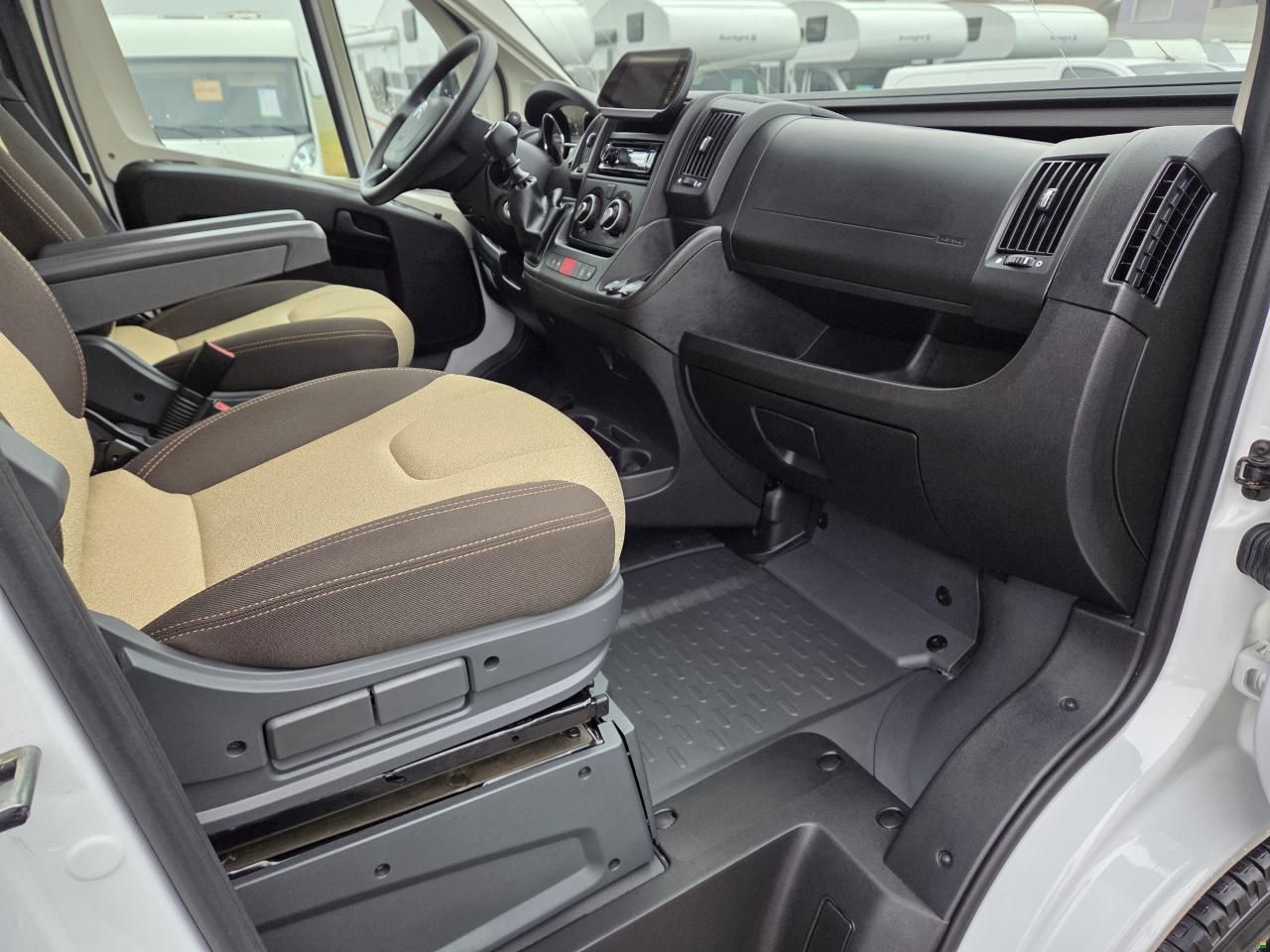 Forster-Reisemobile T 669 EB