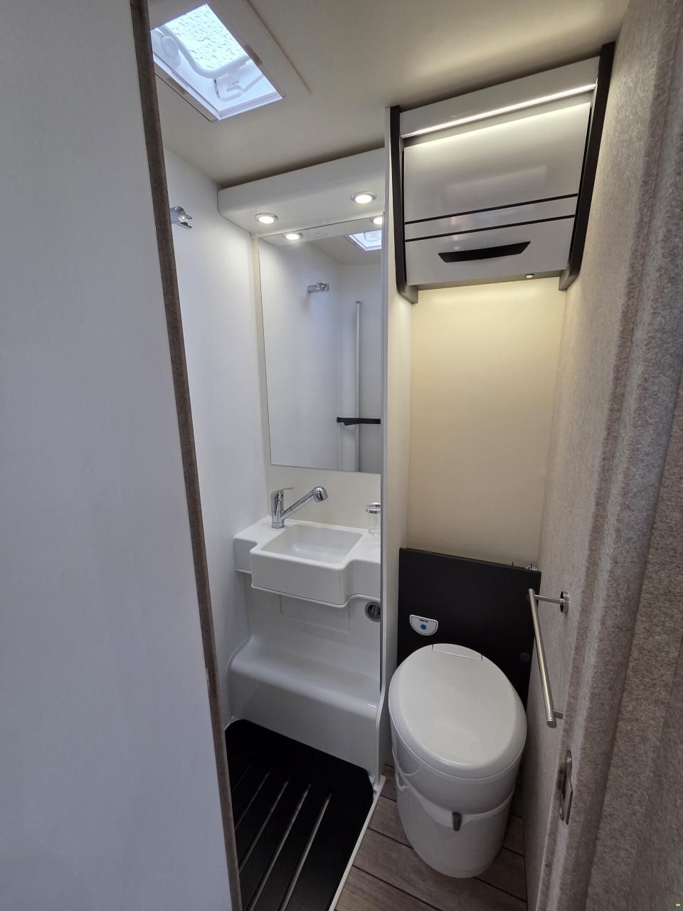 Forster-Reisemobile T 669 EB