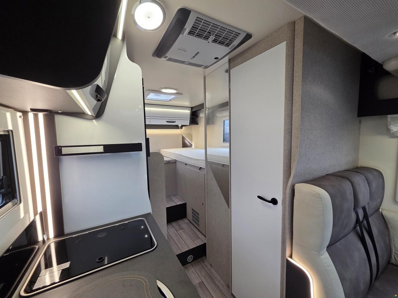 Forster-Reisemobile T 669 EB